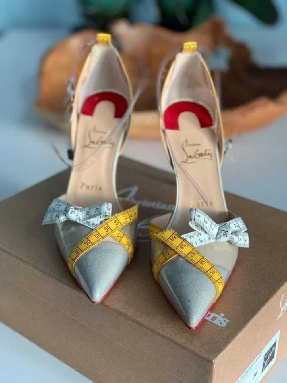 Christian Louboutin Metripump 36
